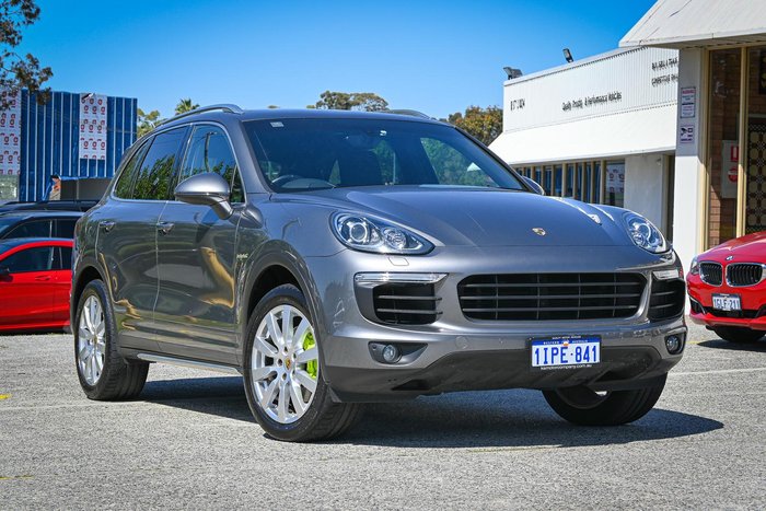 2015 Porsche Cayenne S E-Hybrid
