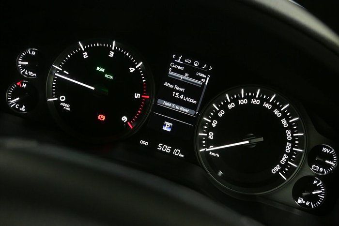 2020 Toyota Landcruiser VX