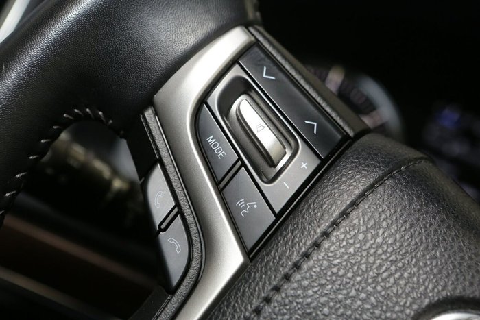 2020 Toyota Landcruiser VX