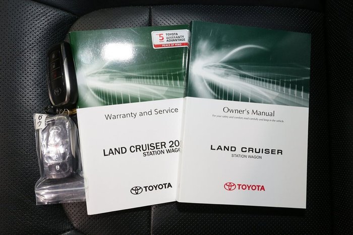 2020 Toyota Landcruiser VX