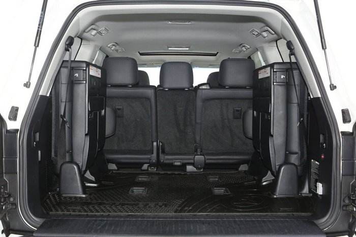 2020 Toyota Landcruiser VX