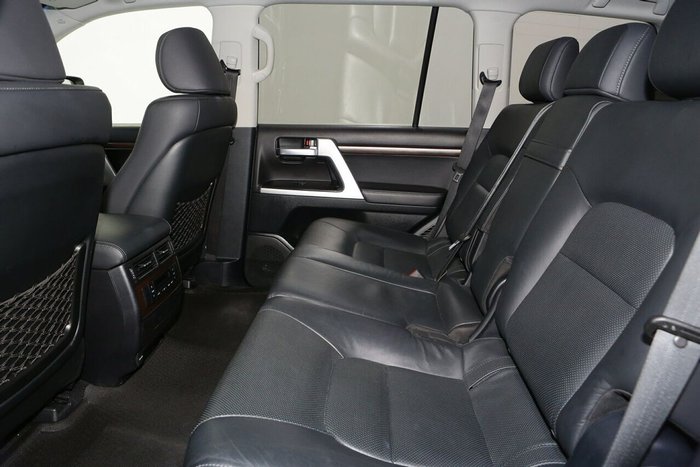 2020 Toyota Landcruiser VX