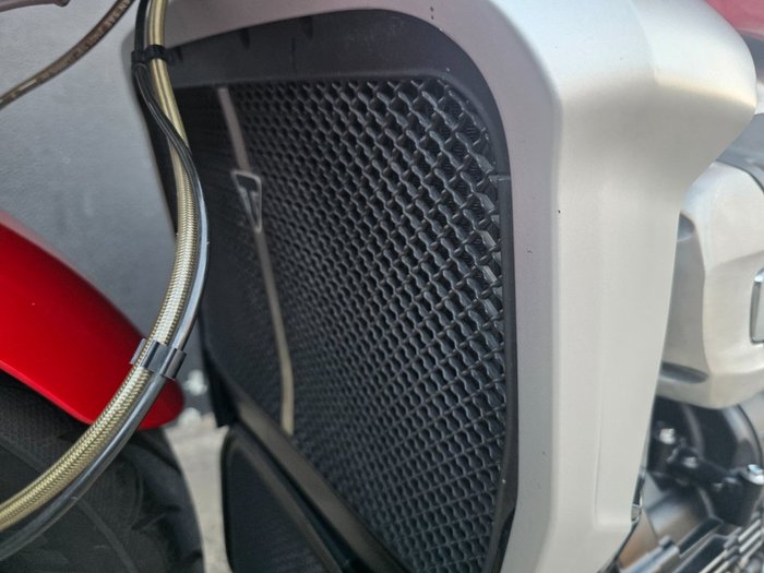 2021 Triumph ROCKET III ROADSTER RED