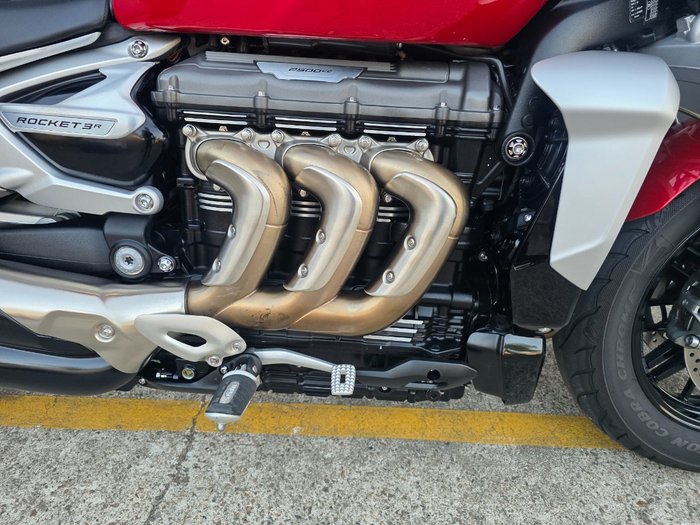 2021 Triumph ROCKET III ROADSTER RED