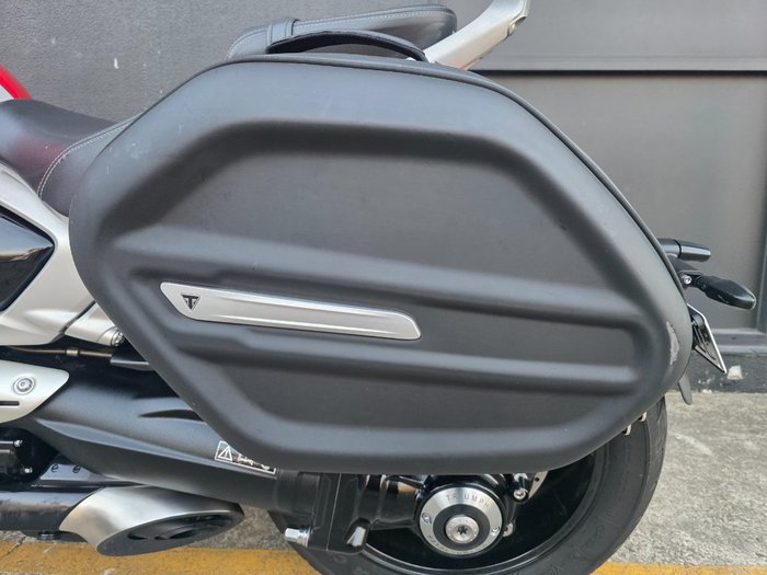 2021 Triumph ROCKET III ROADSTER RED