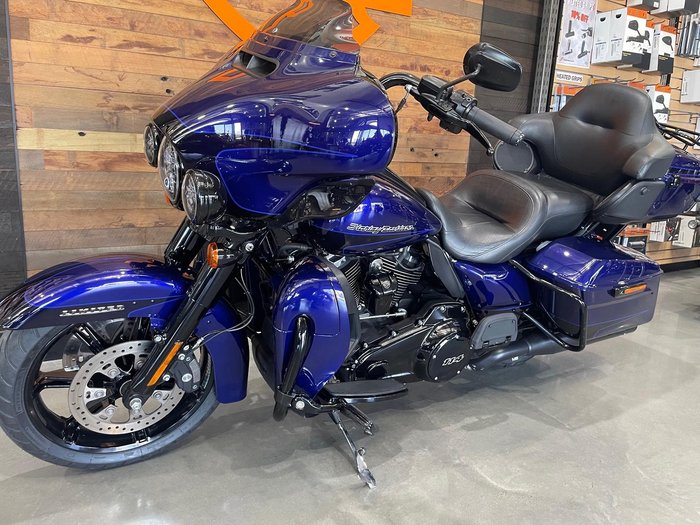 2020 Harley-Davidson Street Glide Special 114 (FLHXS) Touring Blue