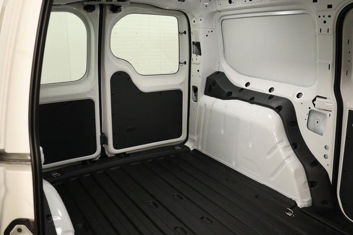 2025 Volkswagen Caddy TSI220