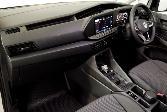 2025 Volkswagen Caddy TSI220