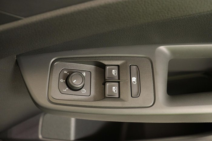 2025 Volkswagen Caddy TSI220