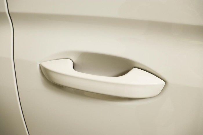 2025 Volkswagen Caddy TSI220