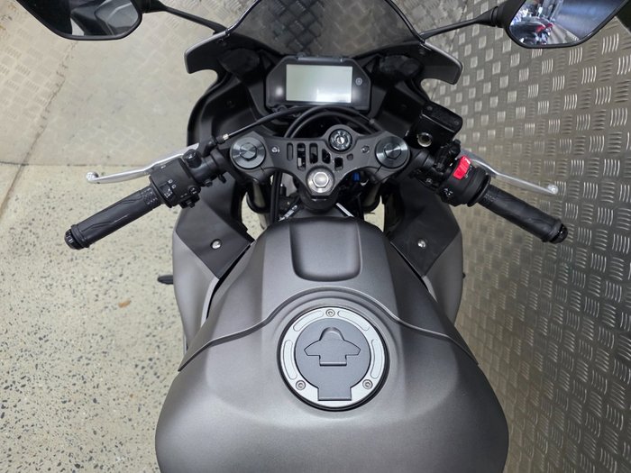 2024 Yamaha YZF-R3 GREY