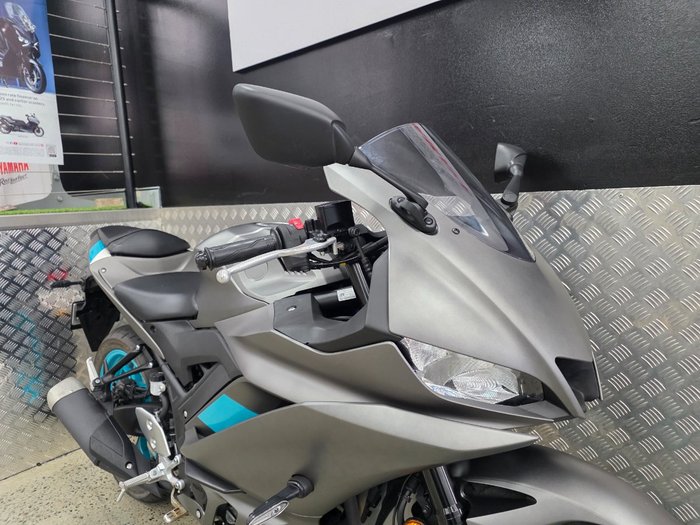2024 Yamaha YZF-R3 GREY