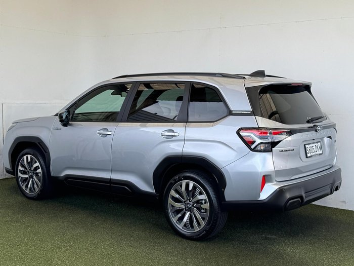 2025 Subaru Forester Hybrid Touring