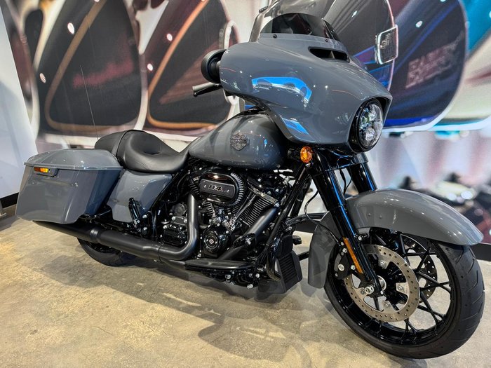 2022 Harley-Davidson Street Glide Special 114 (FLHXS) Touring