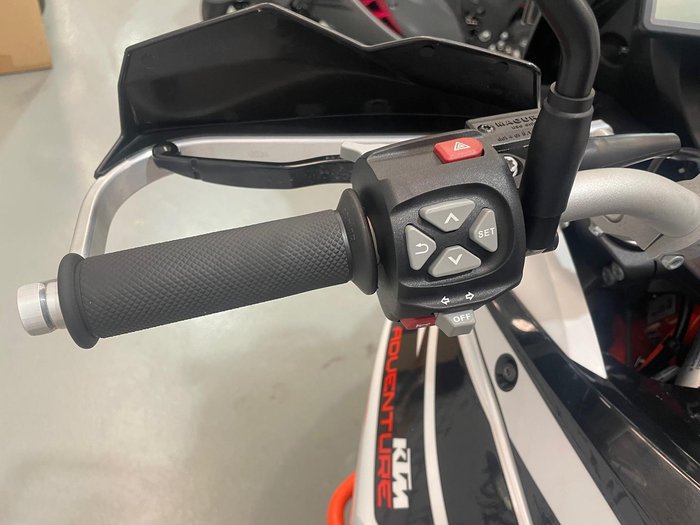 2018 KTM 1090 Adventure R Adventure White