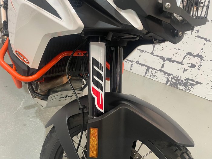 2018 KTM 1090 Adventure R Adventure White