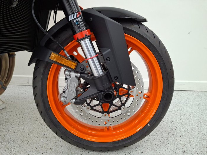 2024 Ktm 990 DUKE Orange