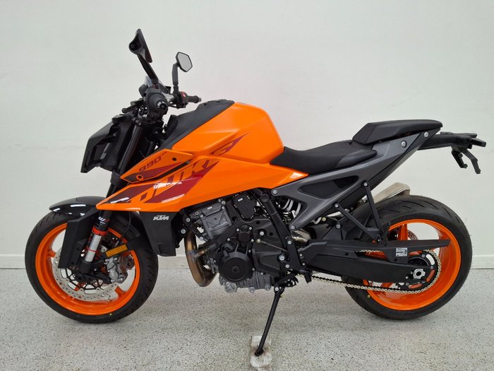 2024 Ktm 990 DUKE Orange