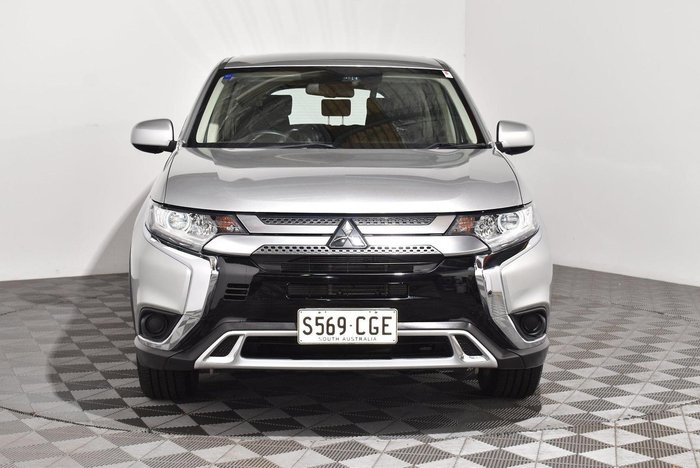 2020 Mitsubishi Outlander ES