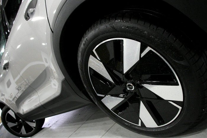 2024 Volvo C40 Recharge MY24 Silver Dawn