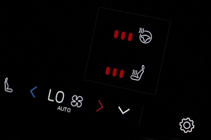 2024 Volvo C40 Recharge