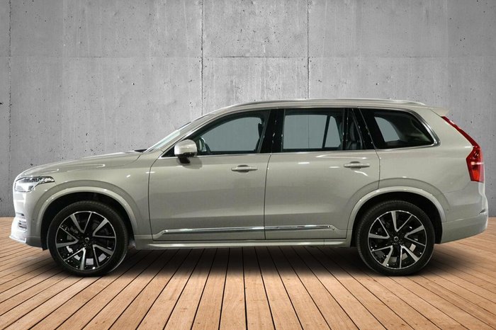 2024 Volvo XC90 Ultimate B5 Bright