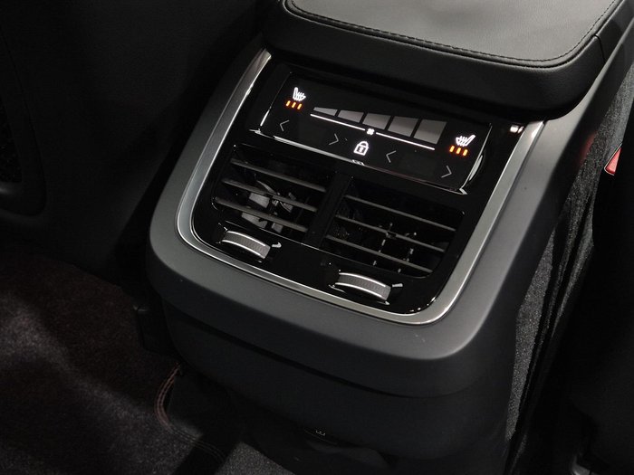 2024 Volvo XC90 Ultimate B5 Bright