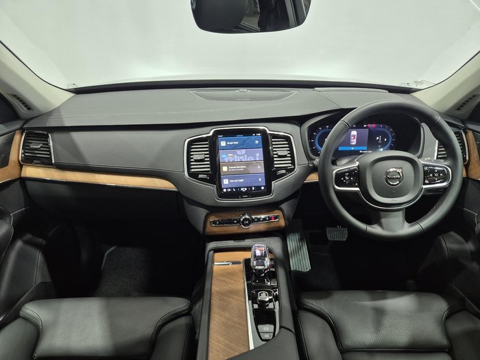 2024 Volvo XC90 Ultimate B5 Bright
