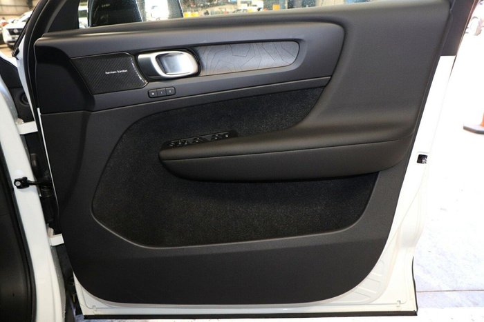 2024 Volvo C40 Recharge Twin MY24 AWD Crystal White
