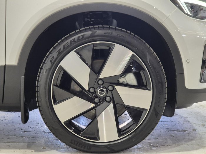 2024 Volvo C40 Recharge Twin