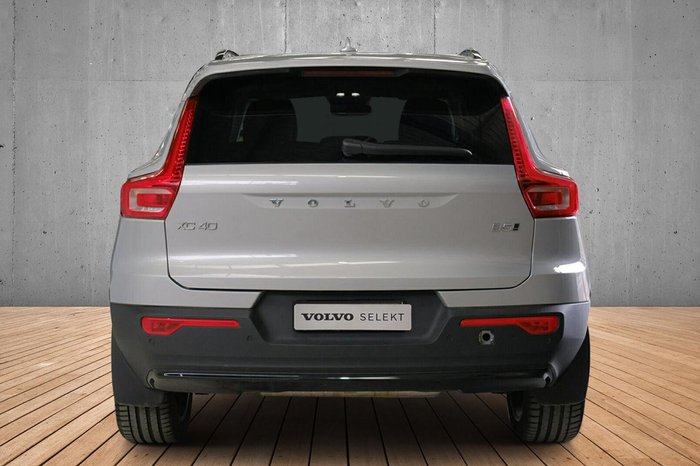 2023 Volvo XC40 Ultimate B5 Dark MY23 AWD Silver Dawn