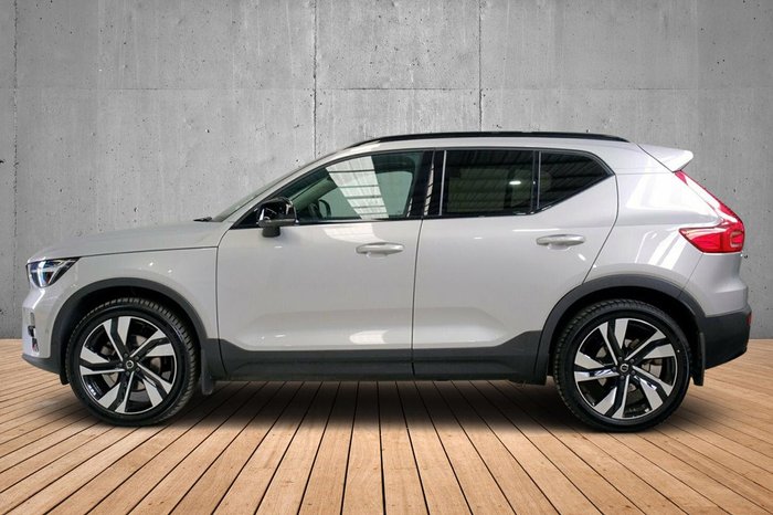 2023 Volvo XC40 Ultimate B5 Dark MY23 AWD Silver Dawn
