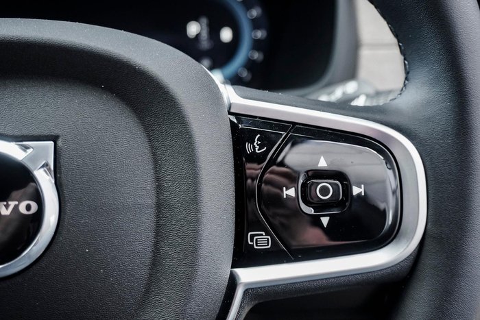 2025 Volvo XC90 Ultra B5 Bright