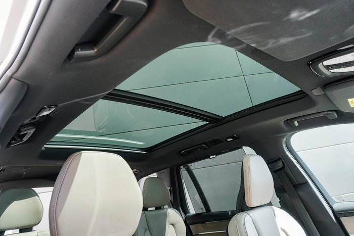 2025 Volvo XC90 Ultra B5 Bright