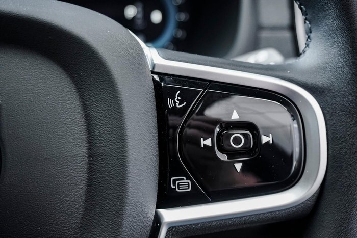 2025 Volvo XC90 Ultra B5 Bright