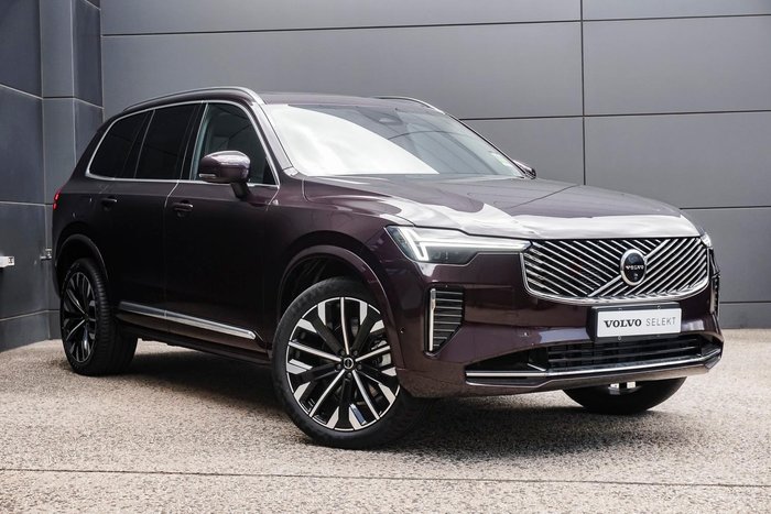 2025 Volvo XC90 Ultra B5 Bright