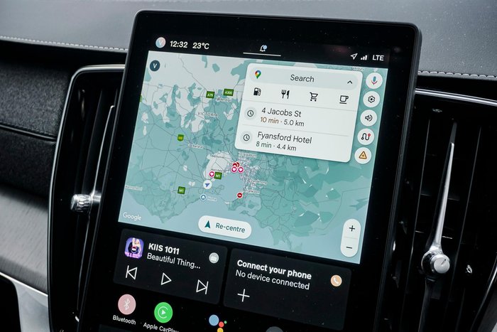 2025 Volvo XC90 Ultra B5 Bright