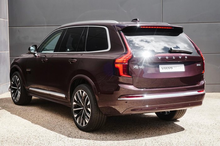 2025 Volvo XC90 Ultra B5 Bright