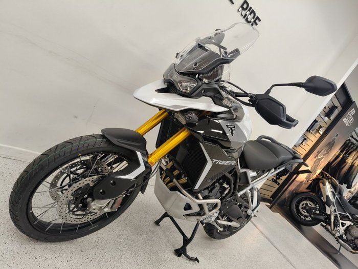 2026 Triumph 2026 TIGER 900 RALLY PRO SNOWDONIA WHITE