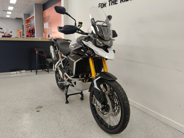 2026 Triumph 2026 TIGER 900 RALLY PRO SNOWDONIA WHITE