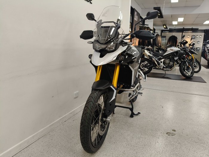 2026 Triumph 2026 TIGER 900 RALLY PRO SNOWDONIA WHITE