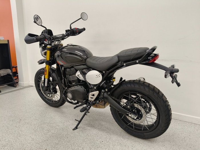 2026 Triumph SCRAMBLER 400 XC Storm Grey