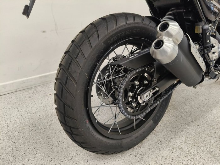 2026 Triumph SCRAMBLER 400 XC Storm Grey