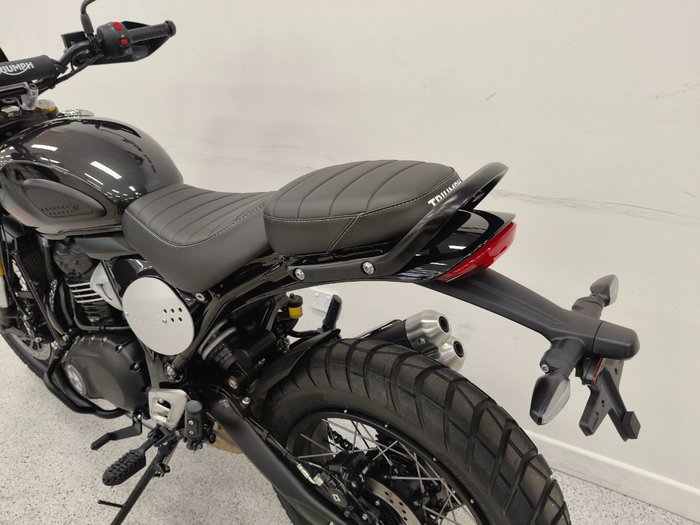 2026 Triumph SCRAMBLER 400 XC Storm Grey