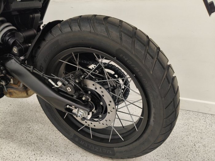 2026 Triumph SCRAMBLER 400 XC Storm Grey