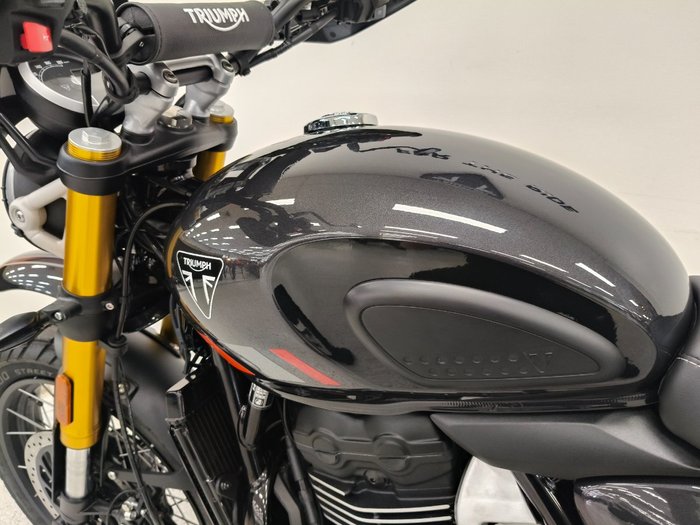 2026 Triumph SCRAMBLER 400 XC Storm Grey