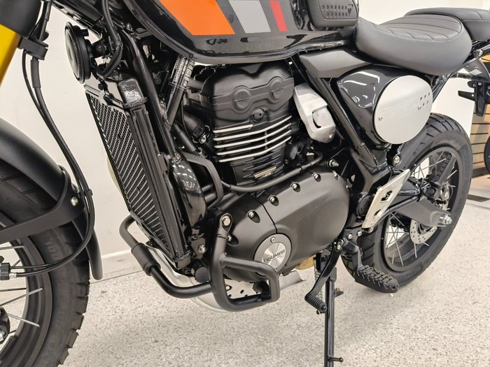 2026 Triumph SCRAMBLER 400 XC Storm Grey