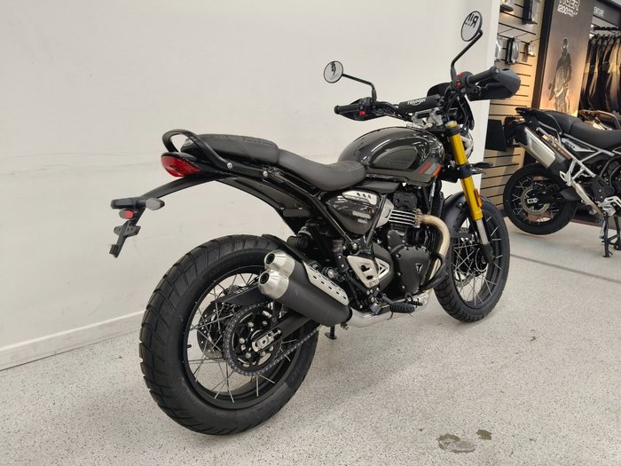 2026 Triumph SCRAMBLER 400 XC Storm Grey