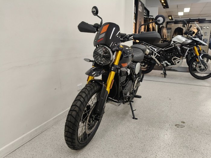 2026 Triumph SCRAMBLER 400 XC Storm Grey