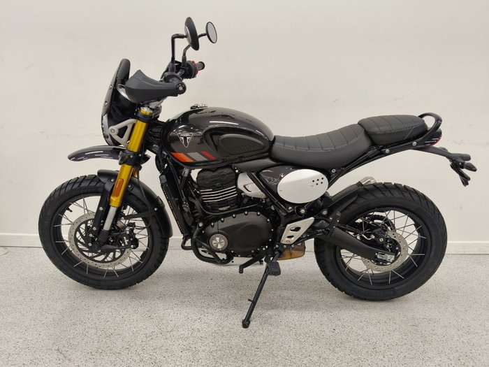 2026 Triumph SCRAMBLER 400 XC Storm Grey